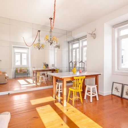 Joivy Chic 2Br Apt In Bairro Alto, 2Mins To Sao Pedro De Alcantara Viewpoint Лиссабон Экстерьер фото
