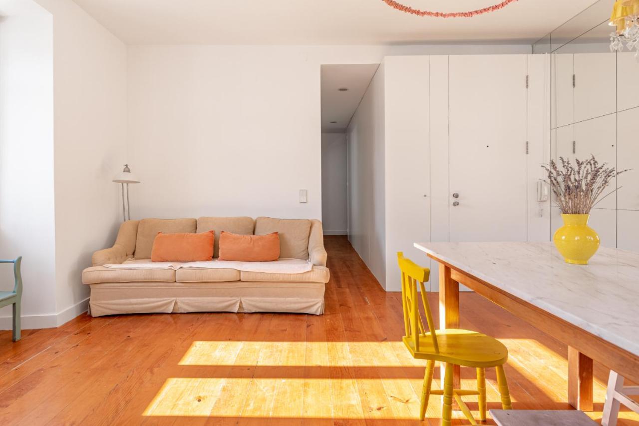 Joivy Chic 2Br Apt In Bairro Alto, 2Mins To Sao Pedro De Alcantara Viewpoint Лиссабон Экстерьер фото